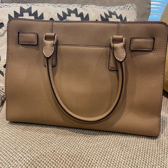 Michael Kors - Picture 2 of 5